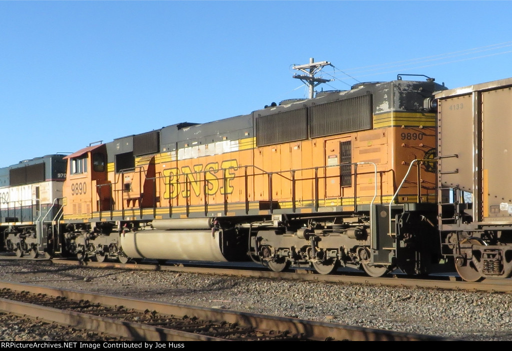 BNSF 9890